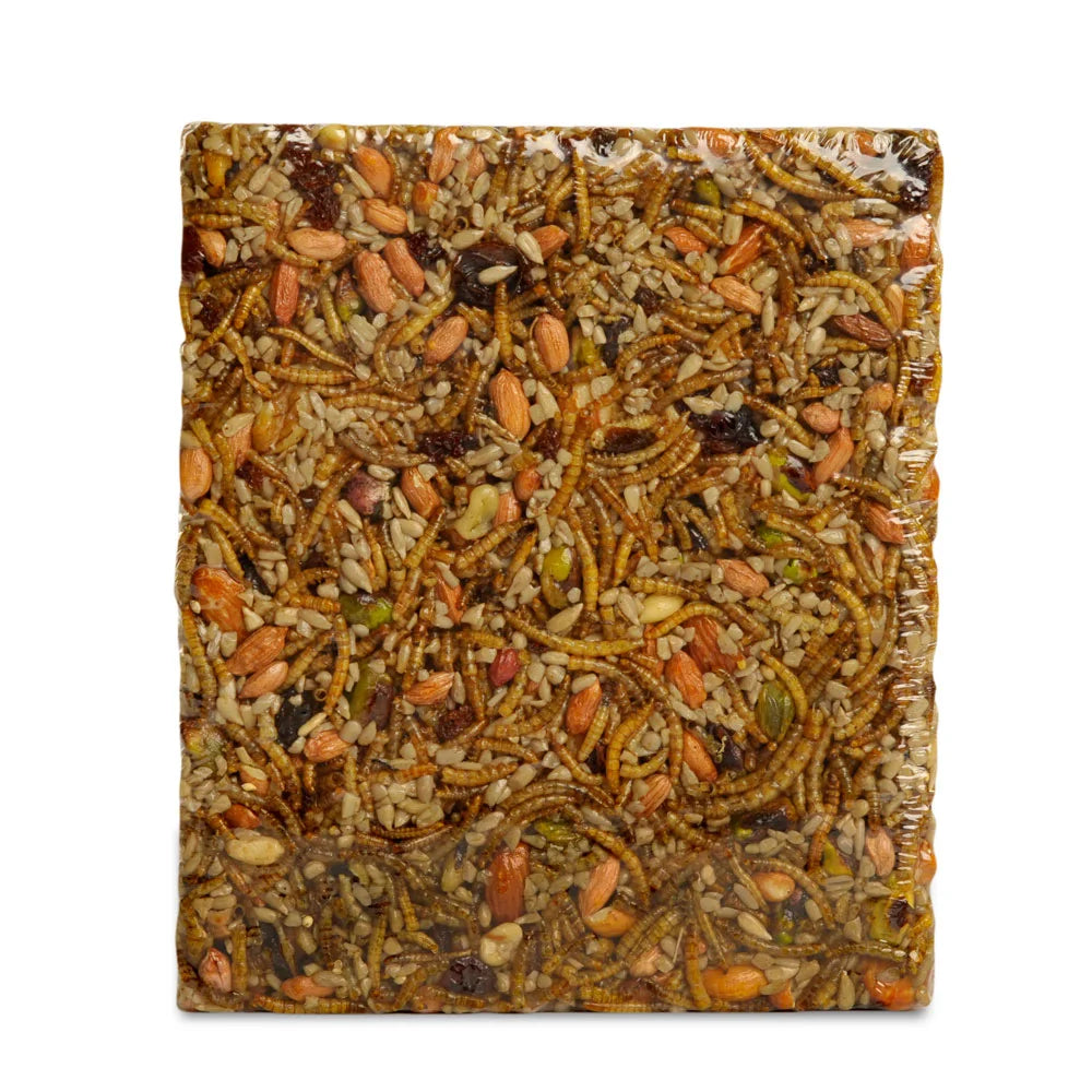 Bugs Nuts & Fruit Cake, 1lb 10oz