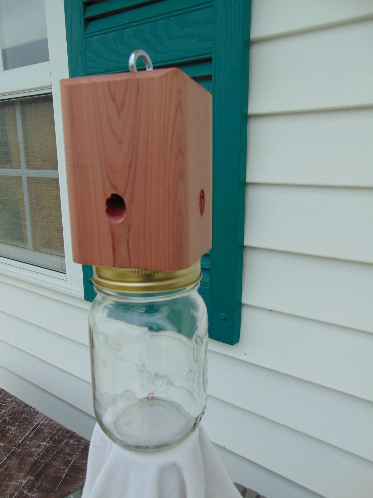 Red Cedar Carpenter Bee Trap