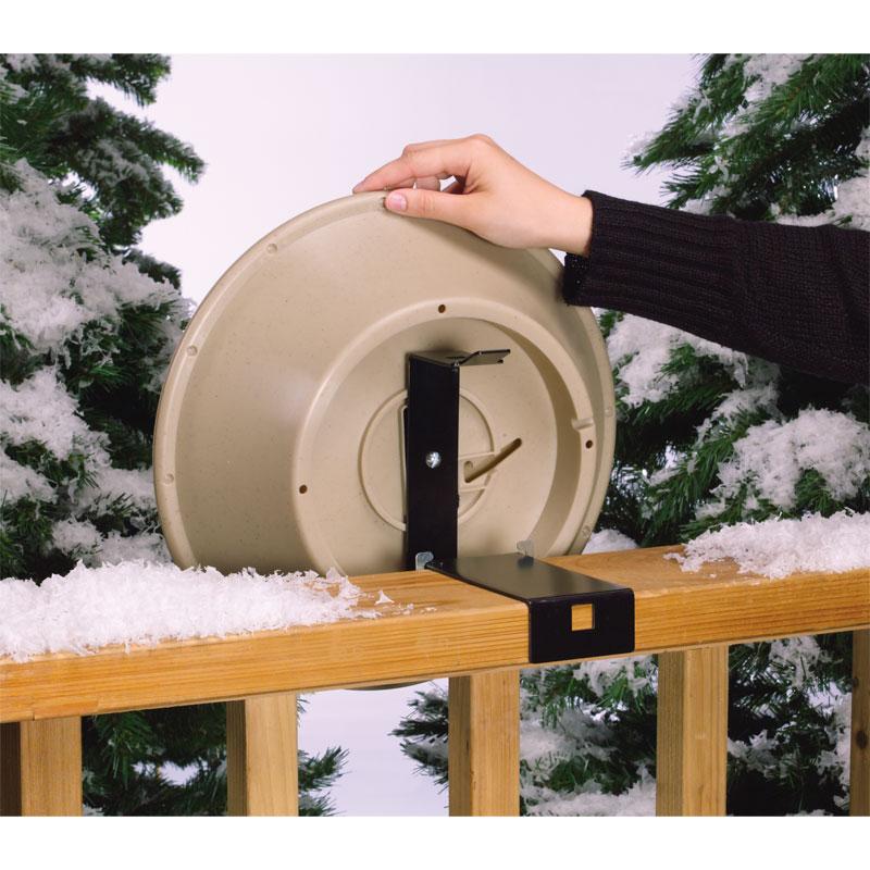 Allied Precision 14-Inch Heated Birdbath w/Deck & Pole Mount