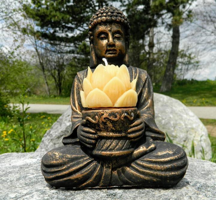 Beeswax Lotus Candle, Made in Canada