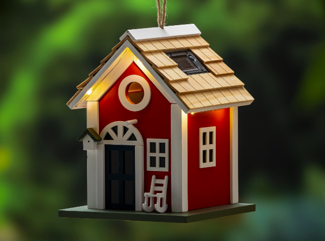Country Cottage Solar Birdhouse