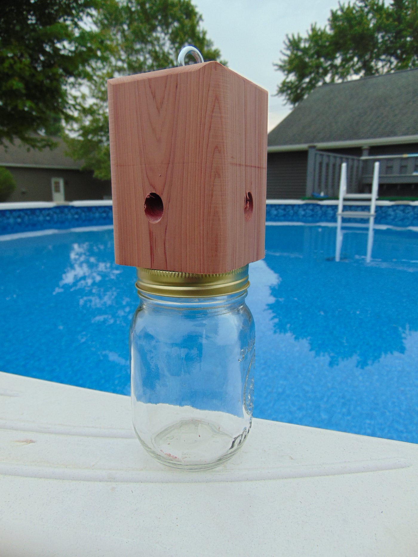 Buy Red Cedar Carpenter Bee Trap Online With Canadian Pricing Urban