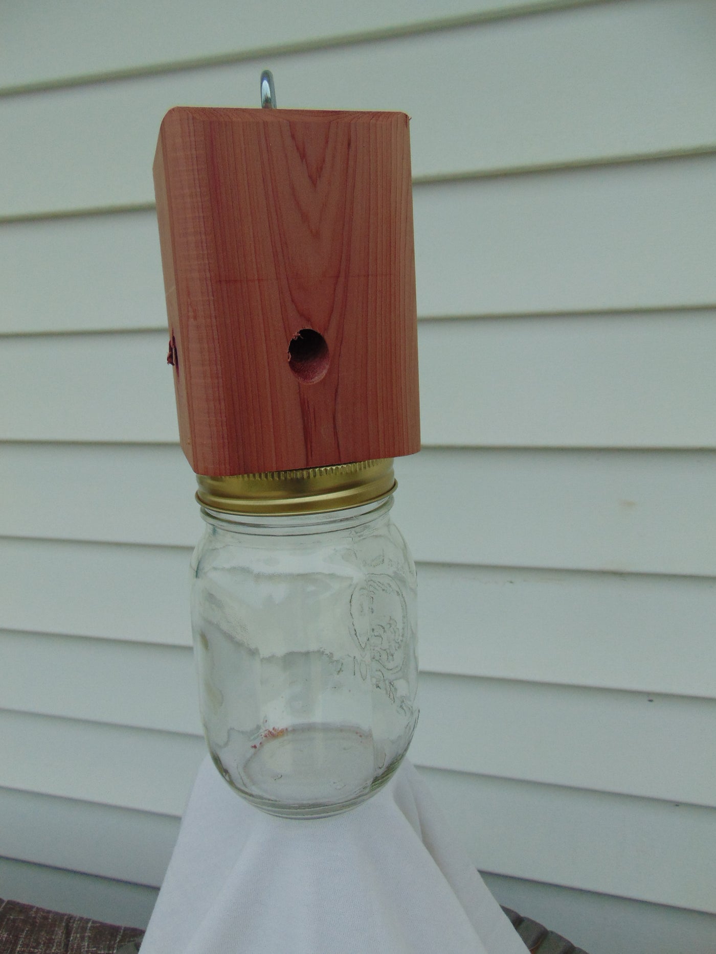 Buy Red Cedar Carpenter Bee Trap Online With Canadian Pricing Urban
