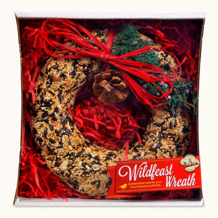 WildFeast Holiday Seed Wreath (Store Pickup Only)